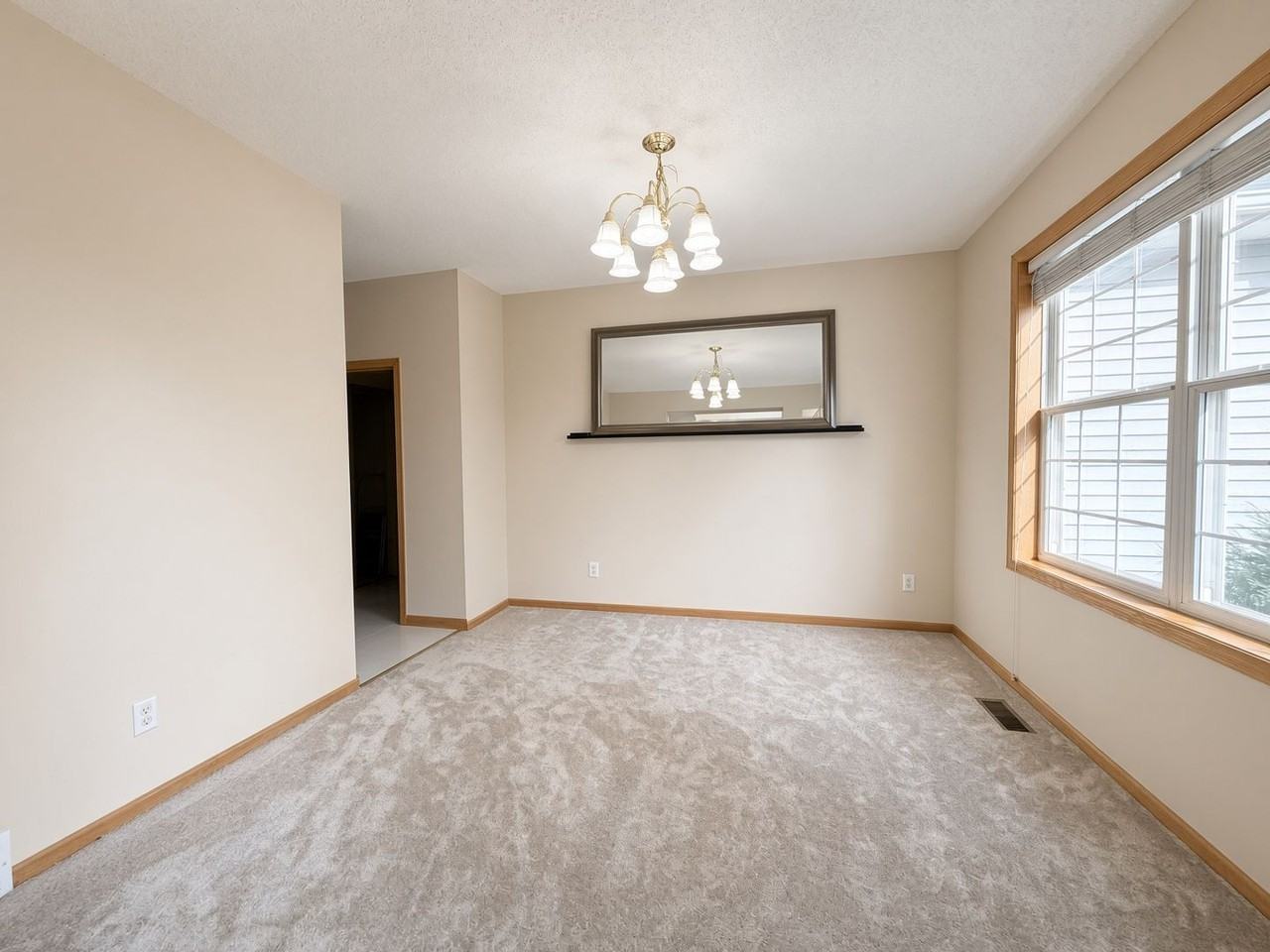 2888 Eagle Valley Dr - Photo 5 of 50