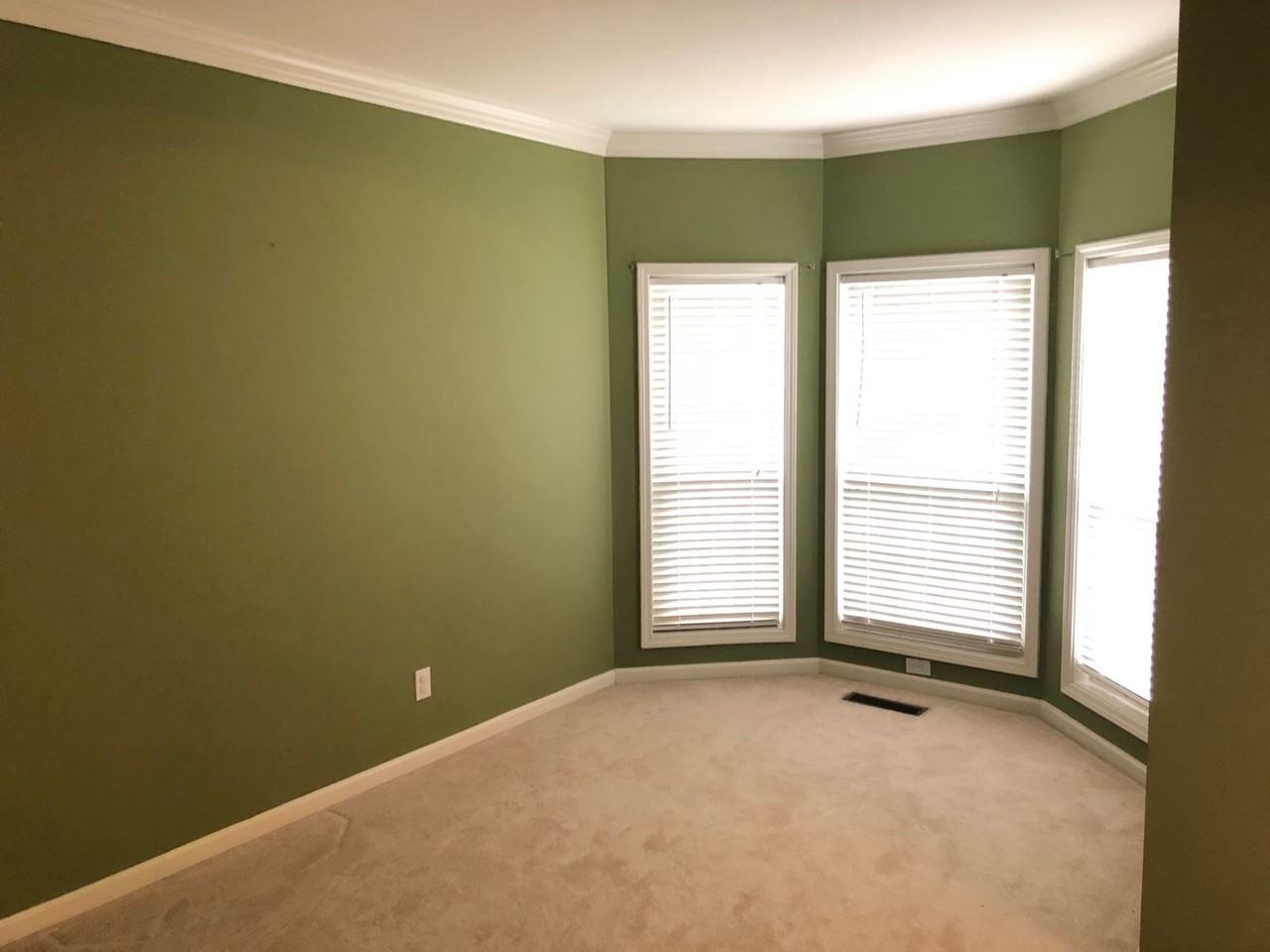 1108 Fountain Crest Dr - Photo 3 of 19