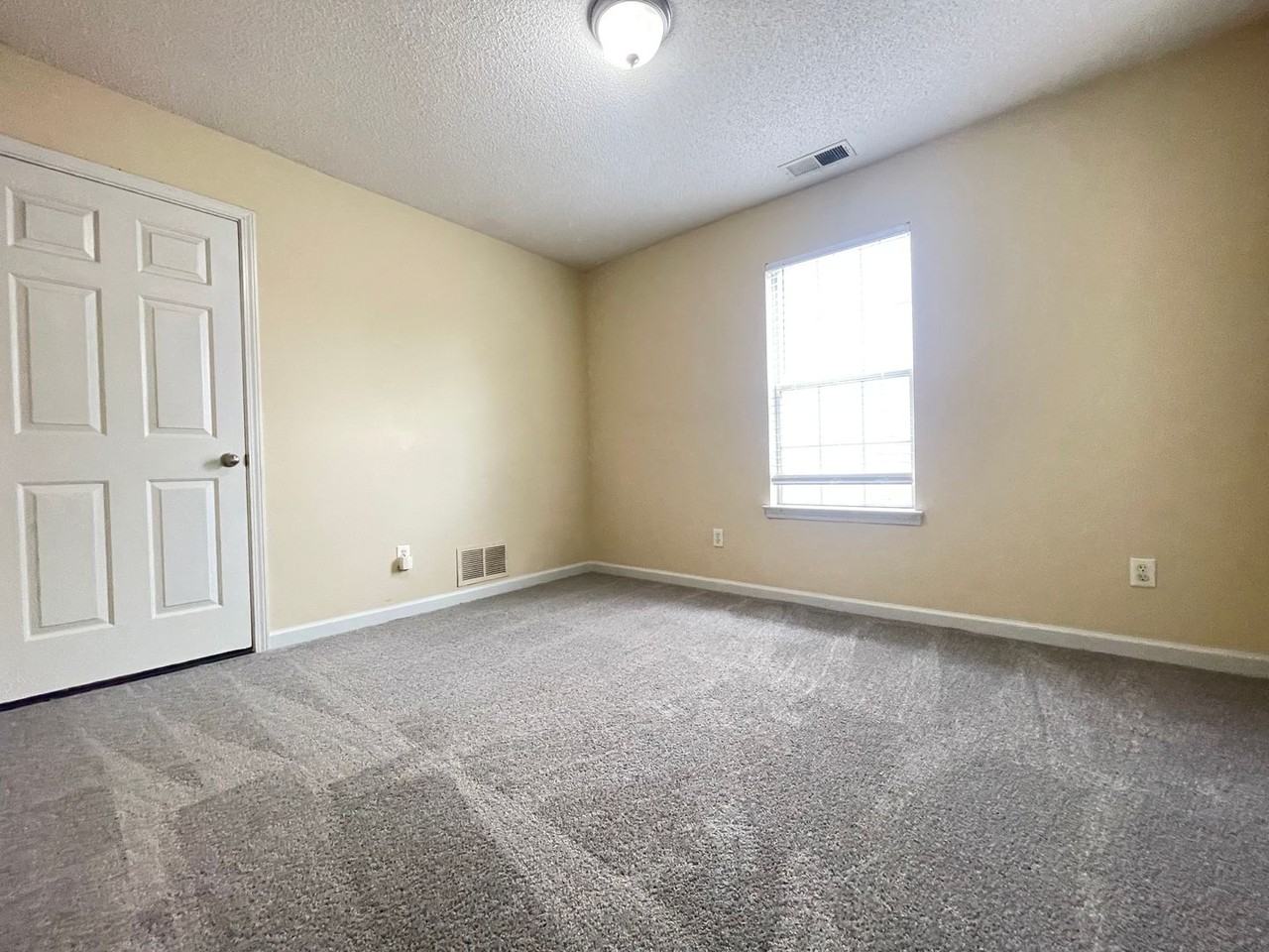 9926 Vista Ridge Dr - Photo 6 of 10