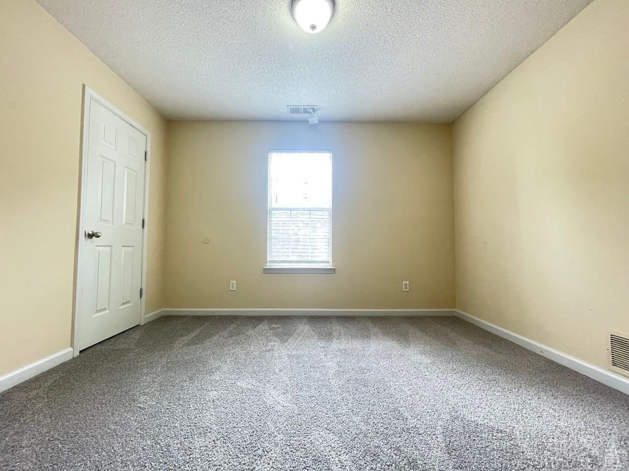 9926 Vista Ridge Dr - Photo 7 of 10