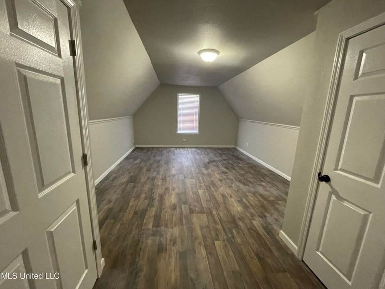 4117 Chaucer Cv - Photo 6 of 9