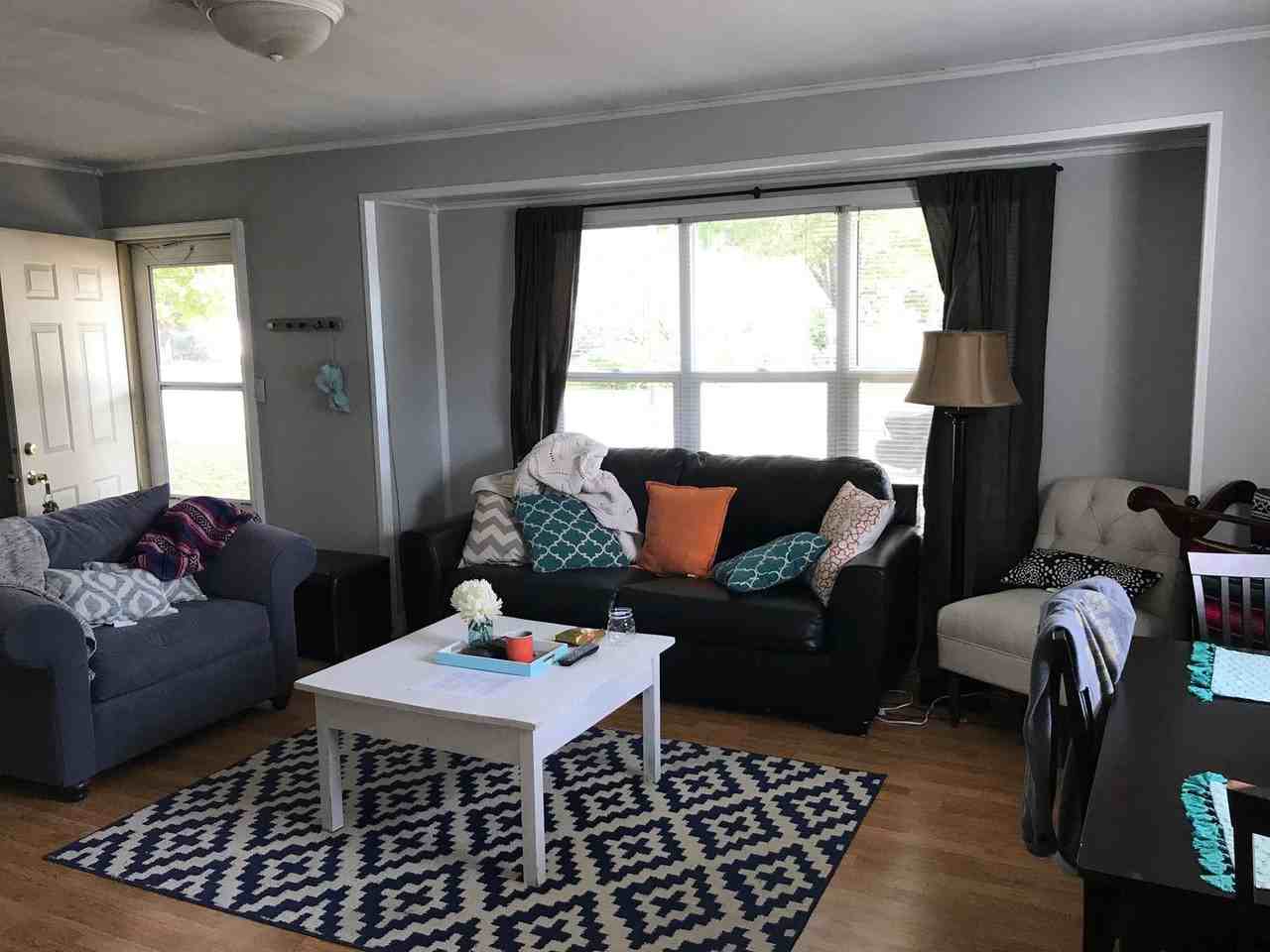 725 Giblin Dr - Photo 3 of 15