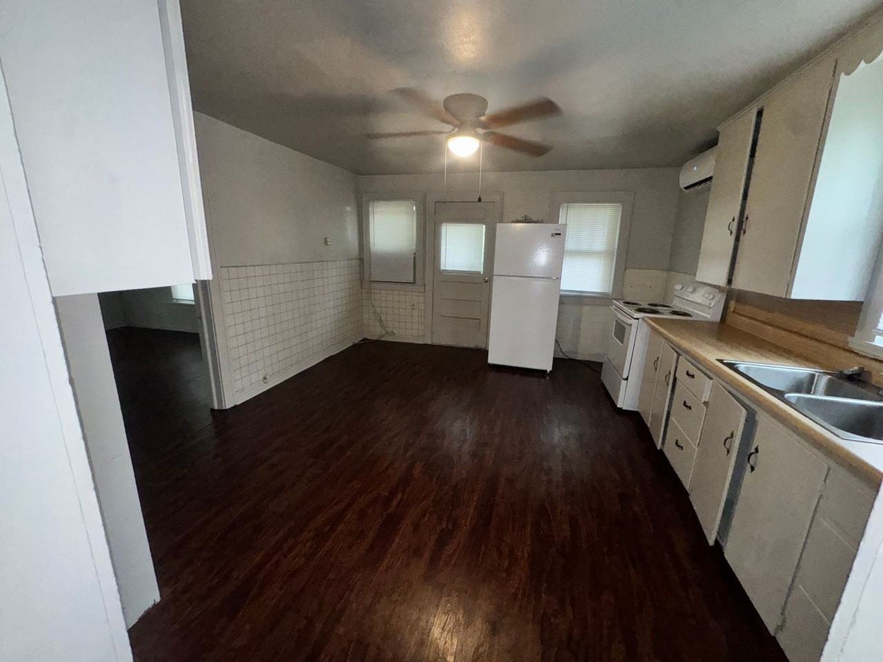 3007 Arline St - Photo 7 of 15