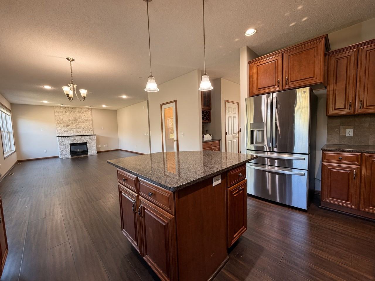 15275 Plumstone Dr - Photo 7 of 50