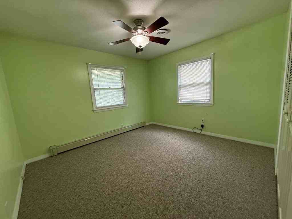 1032 Sunset Dr - Photo 5 of 14