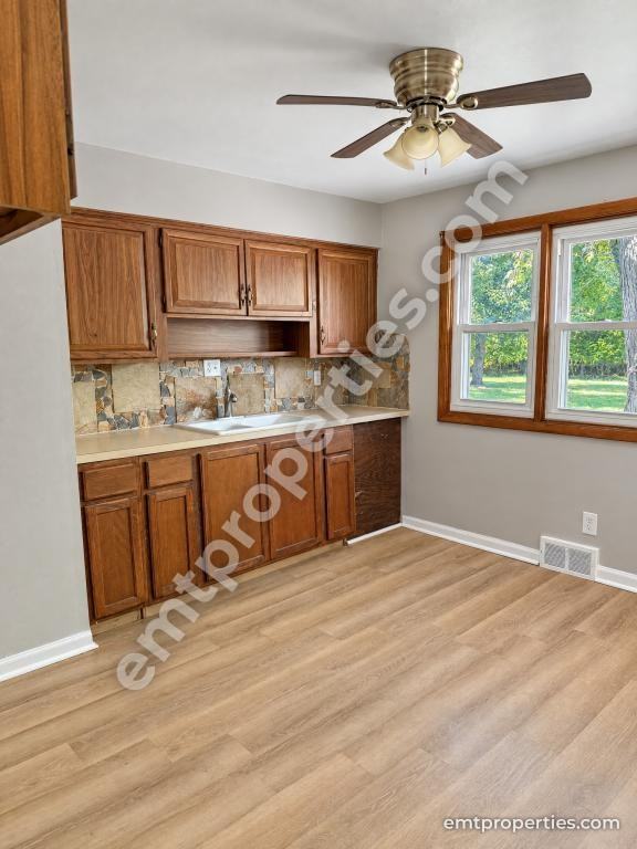1515 Missouri Ave - Photo 2 of 11