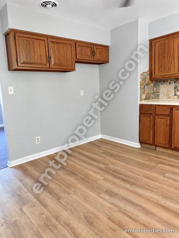 1515 Missouri Ave - Photo 4 of 11