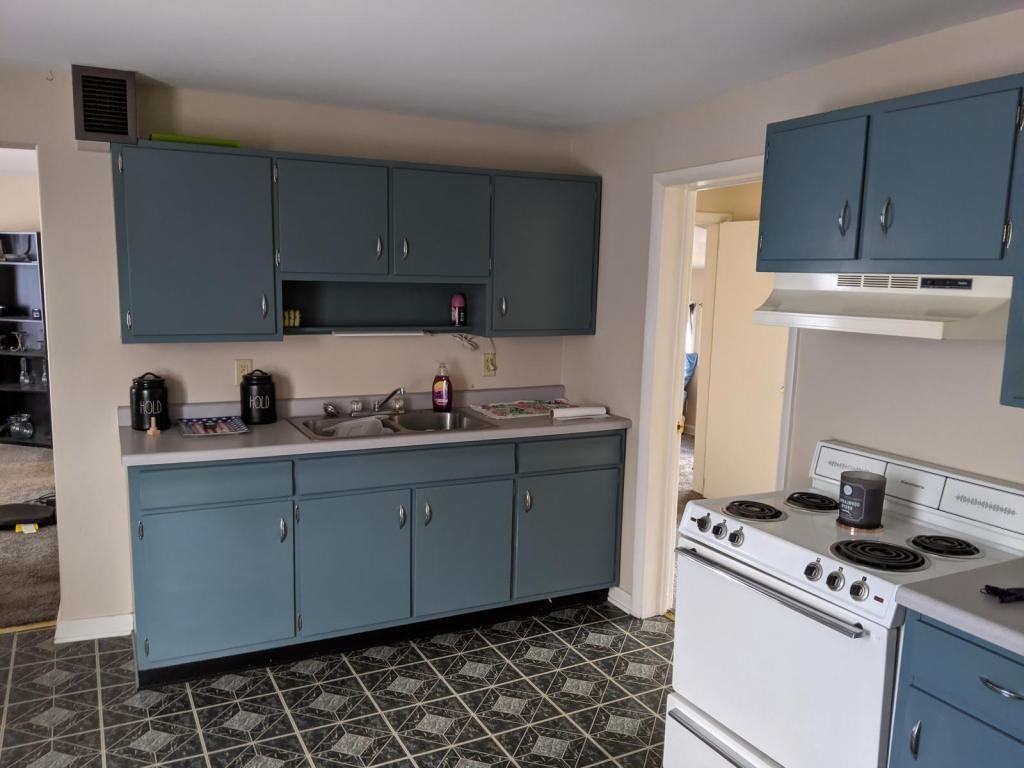 515 1/2 Germania St - Photo 2 of 9