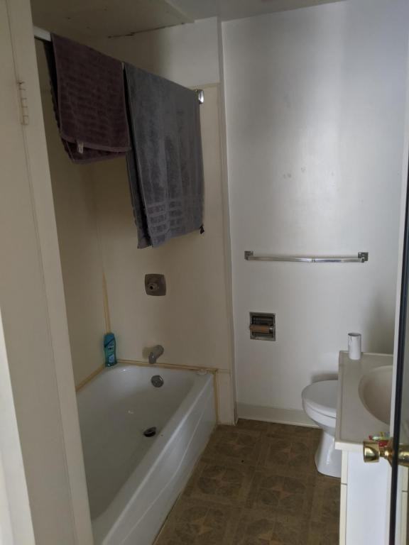 515 1/2 Germania St - Photo 4 of 9