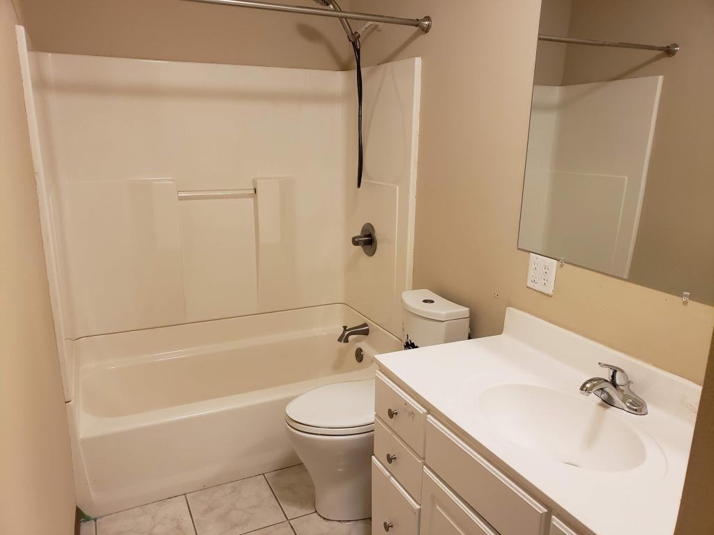 4409 71st Pl - Photo 2 of 27