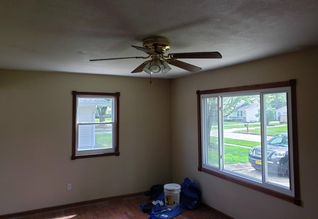 4409 71st Pl - Photo 7 of 27