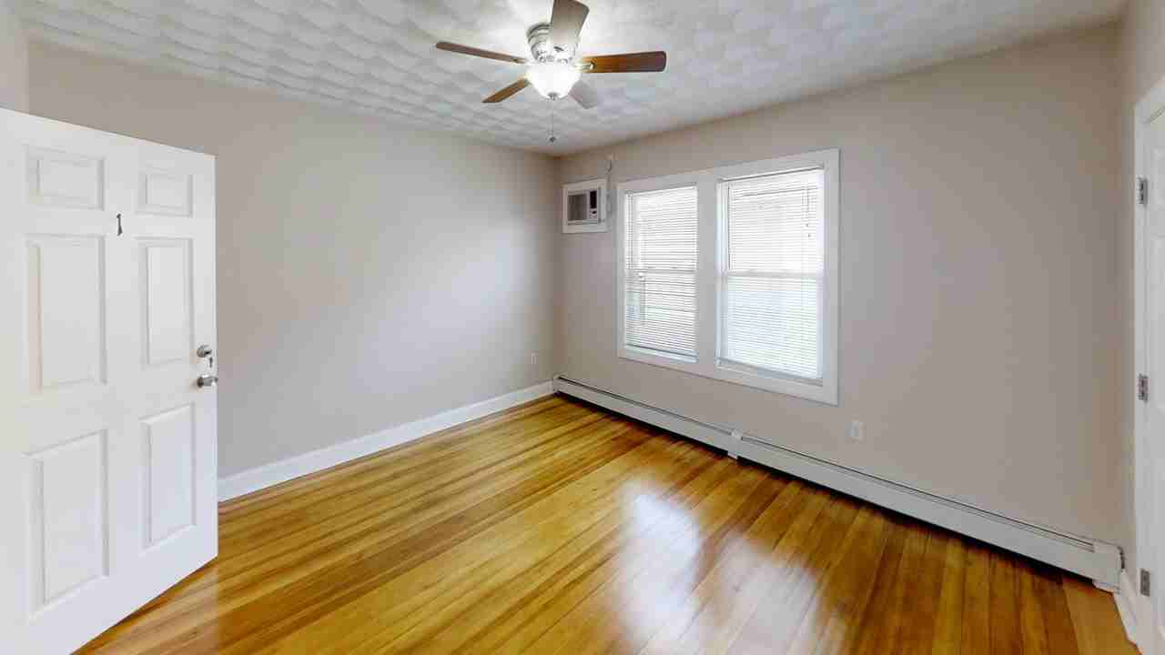 59 Pembroke Ave #59-3 - Photo 4 of 24