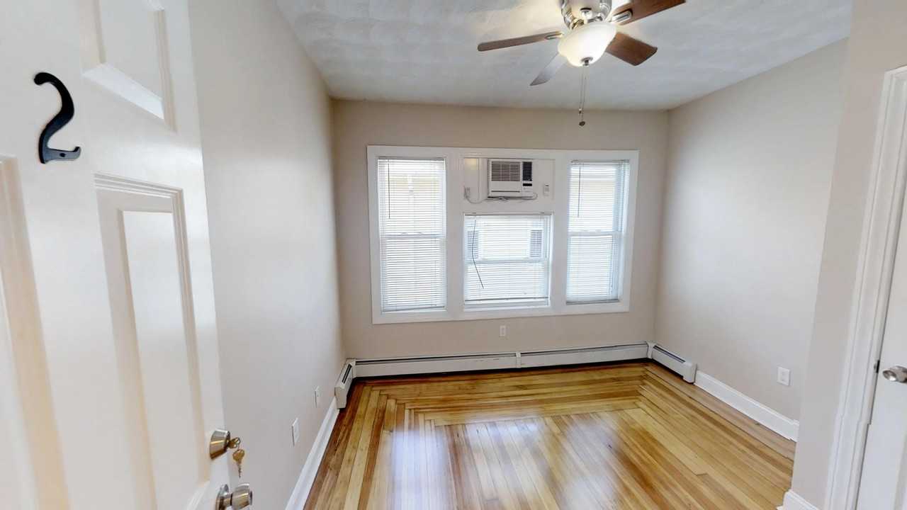 59 Pembroke Ave #59-3 - Photo 5 of 24