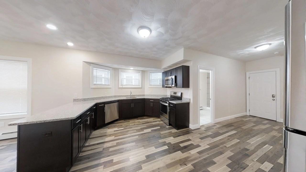 122 Oakland Ave #122-3