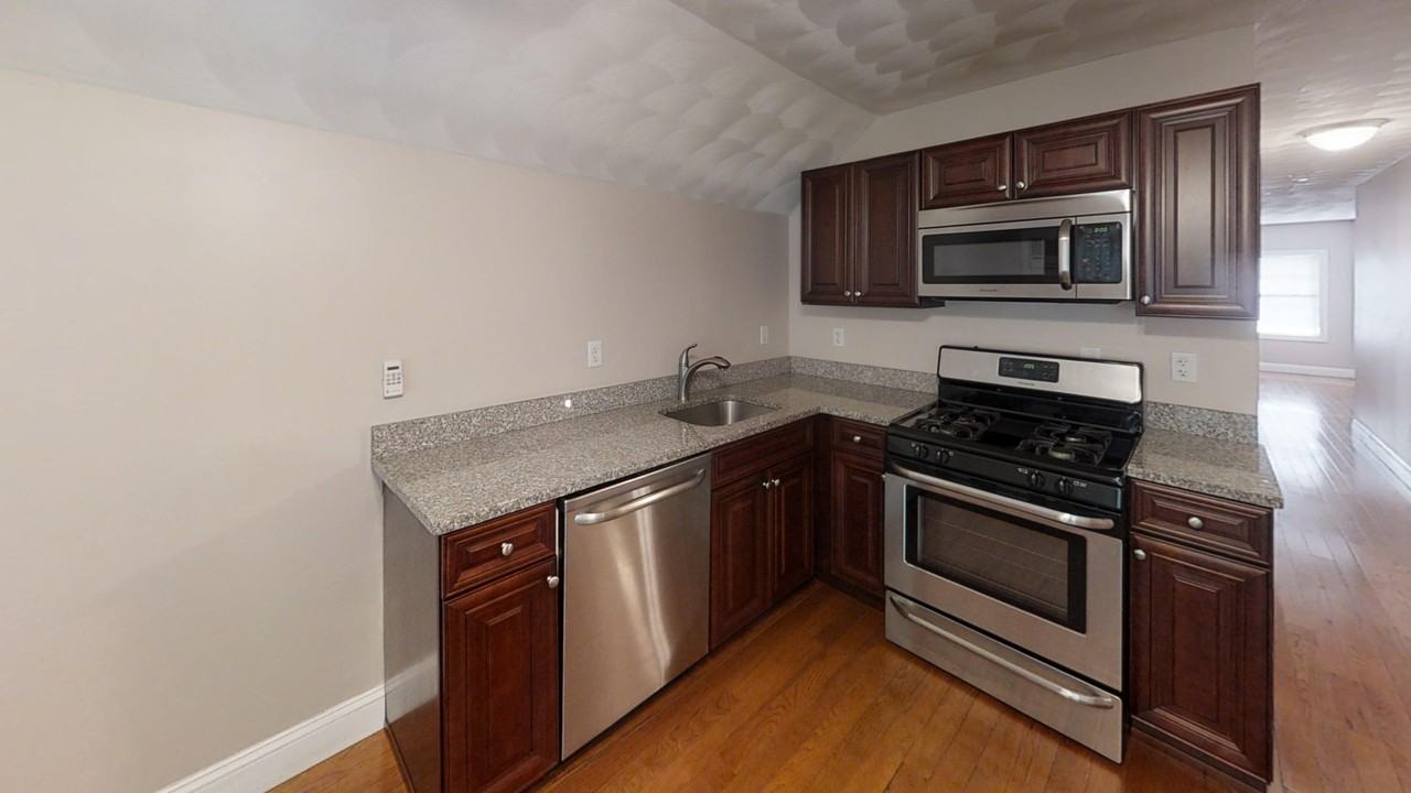 70 Pembroke Ave #72-3 - Photo 3 of 11