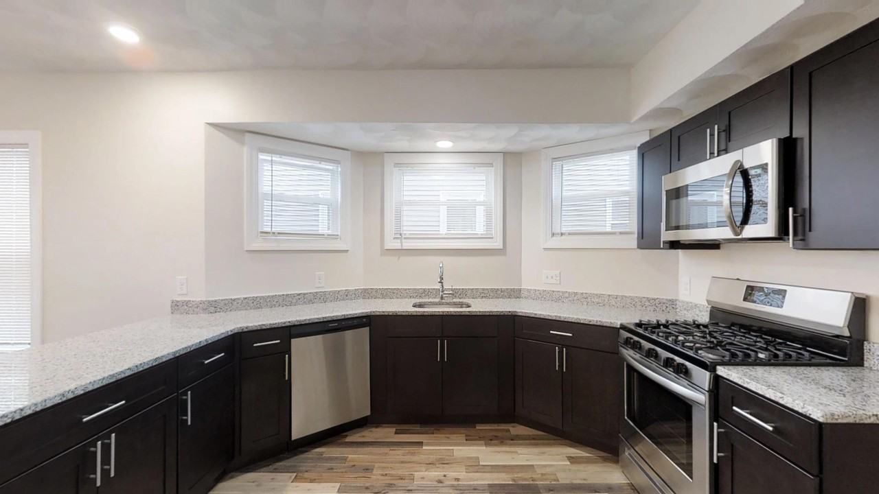 122 Oakland Ave #122-2 - Photo 4 of 19