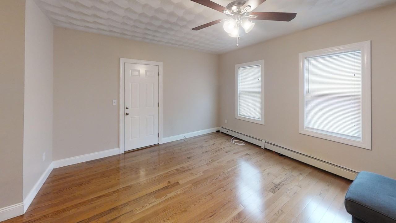 85 Pembroke Ave #85-1 - Photo 6 of 15