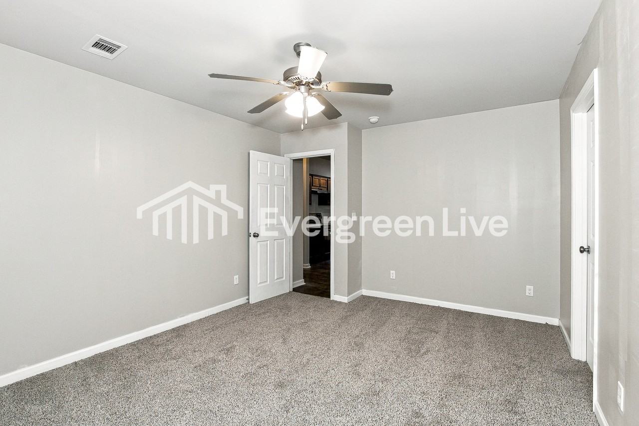 16380 Natchez Dr - Photo 7 of 15