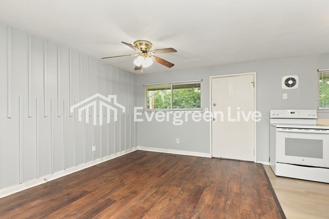 4504 Henrich Dr - Photo 5 of 15