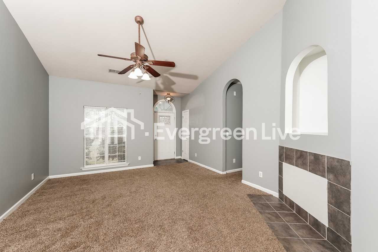 125 Gardenside Dr - Photo 4 of 15