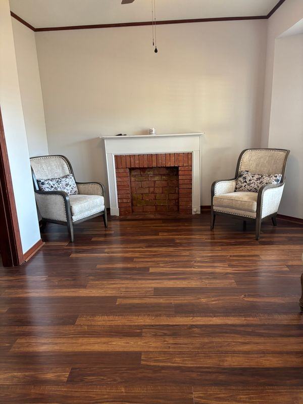 950 Cottonwood Ave - Photo 5 of 8