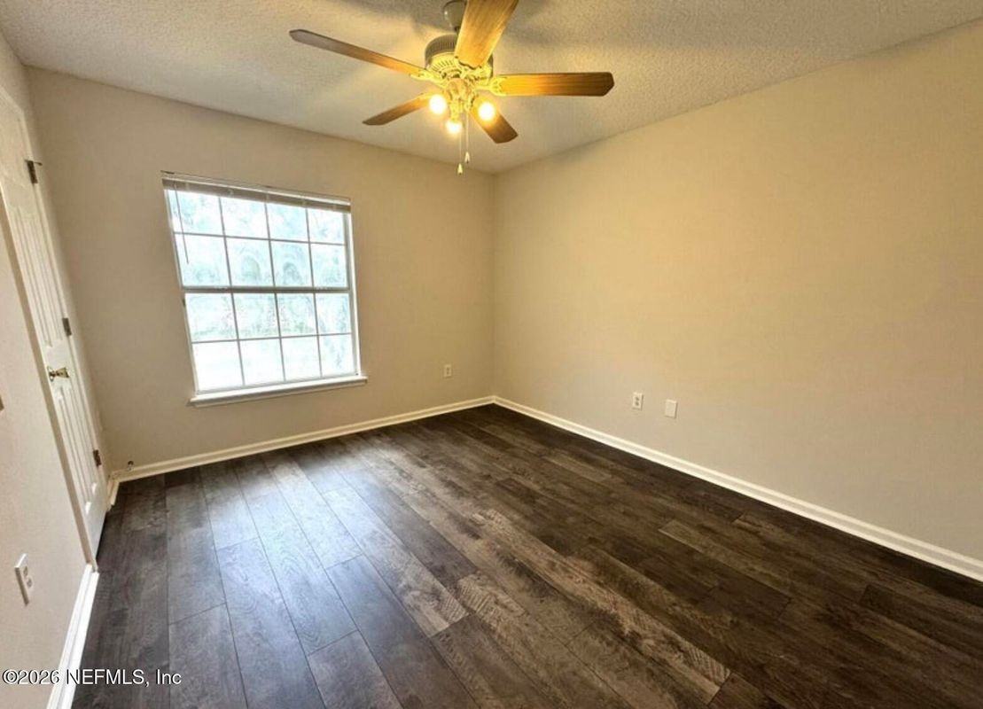 8440 Mcgirts Village Ln - Photo 7 of 9