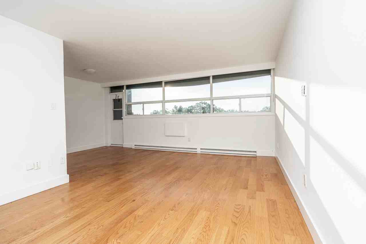 263-265 Dixon Rd - Photo 4 of 50