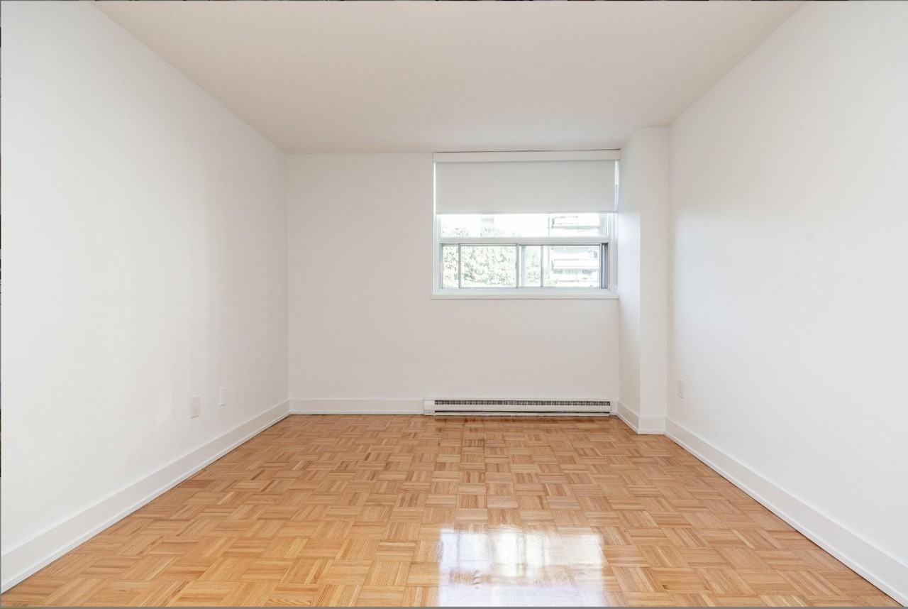 263-265 Dixon Rd - Photo 5 of 50