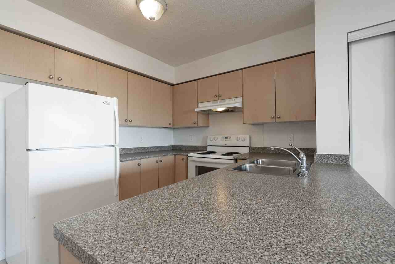 333 Sidney Belsey - Photo 2 of 46