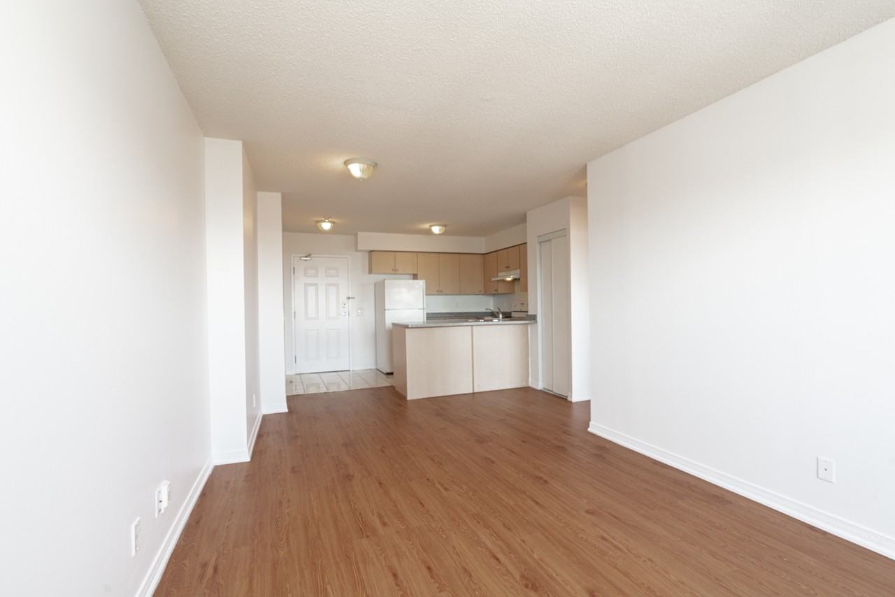 333 Sidney Belsey - Photo 4 of 46