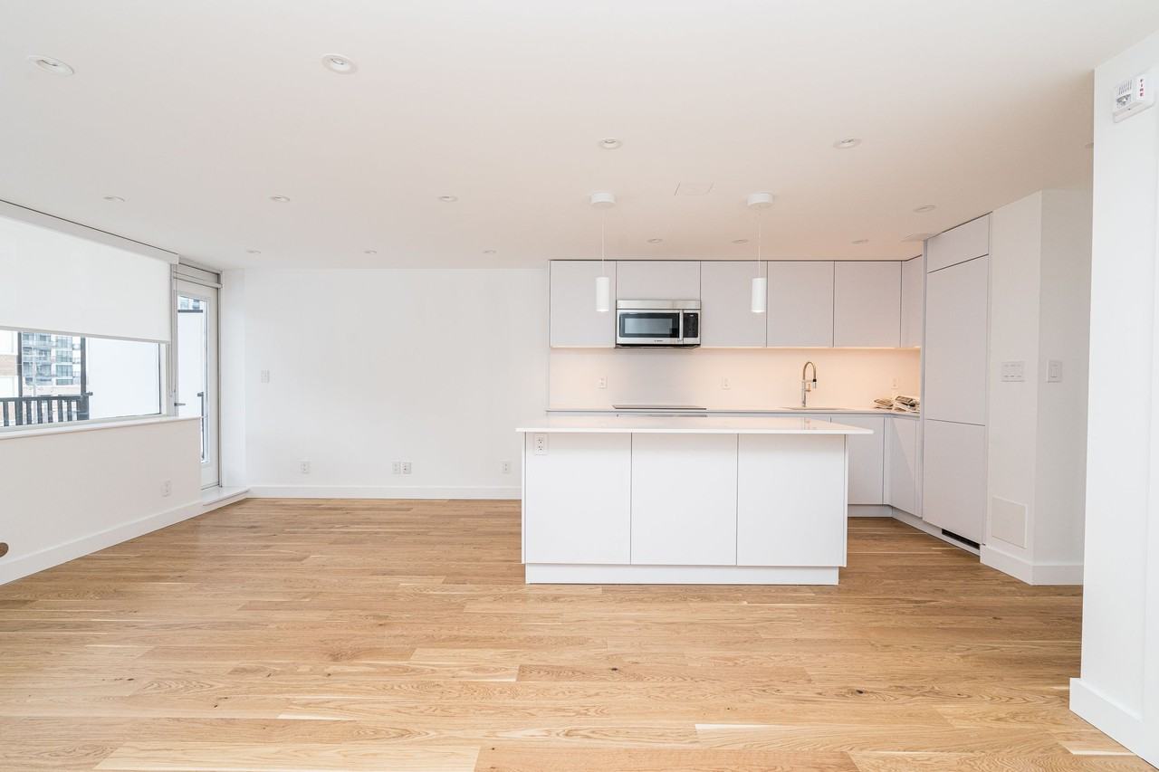 150 Donway & 4 Overland - Photo 2 of 50