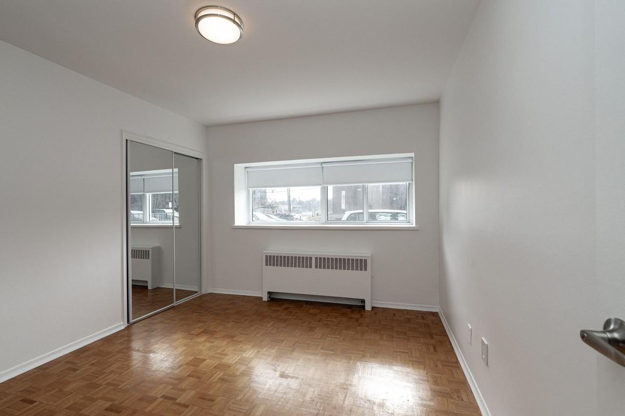 150 Donway & 4 Overland - Photo 6 of 38