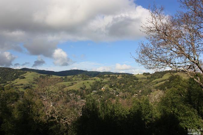 270 Stuyvesant Dr - Photo 2 of 17