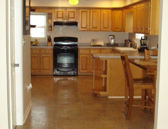 137 Hurdle Dr - Photo 2 of 23
