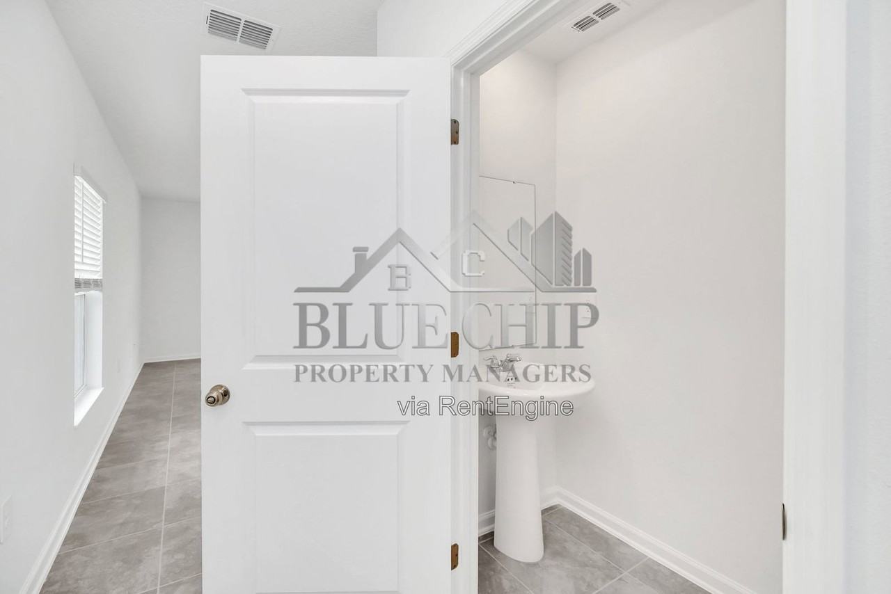 2142 Aquifer Ln - Photo 4 of 34