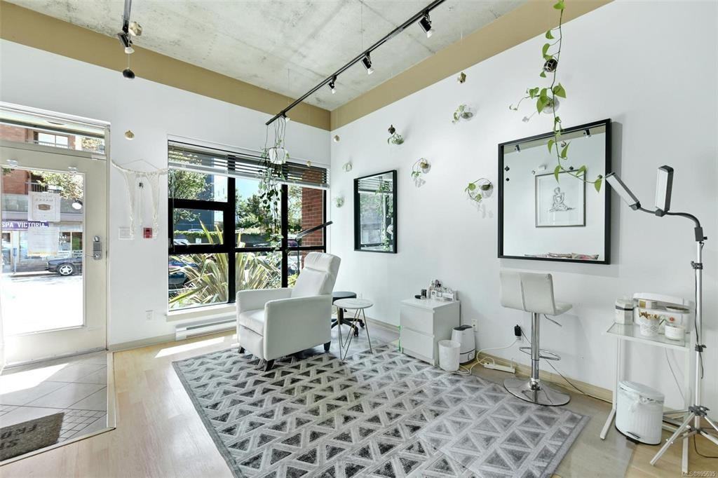 860 View Street #104 - Photo 6 of 12