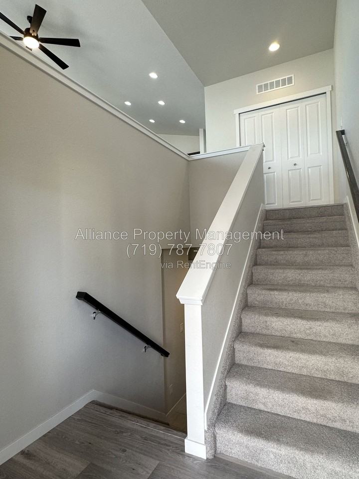 7268 Cracker Jack Hts - Photo 2 of 25