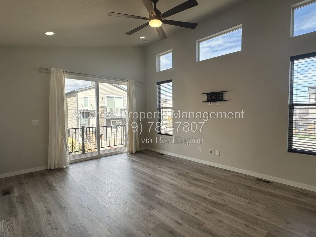 7268 Cracker Jack Hts - Photo 3 of 25