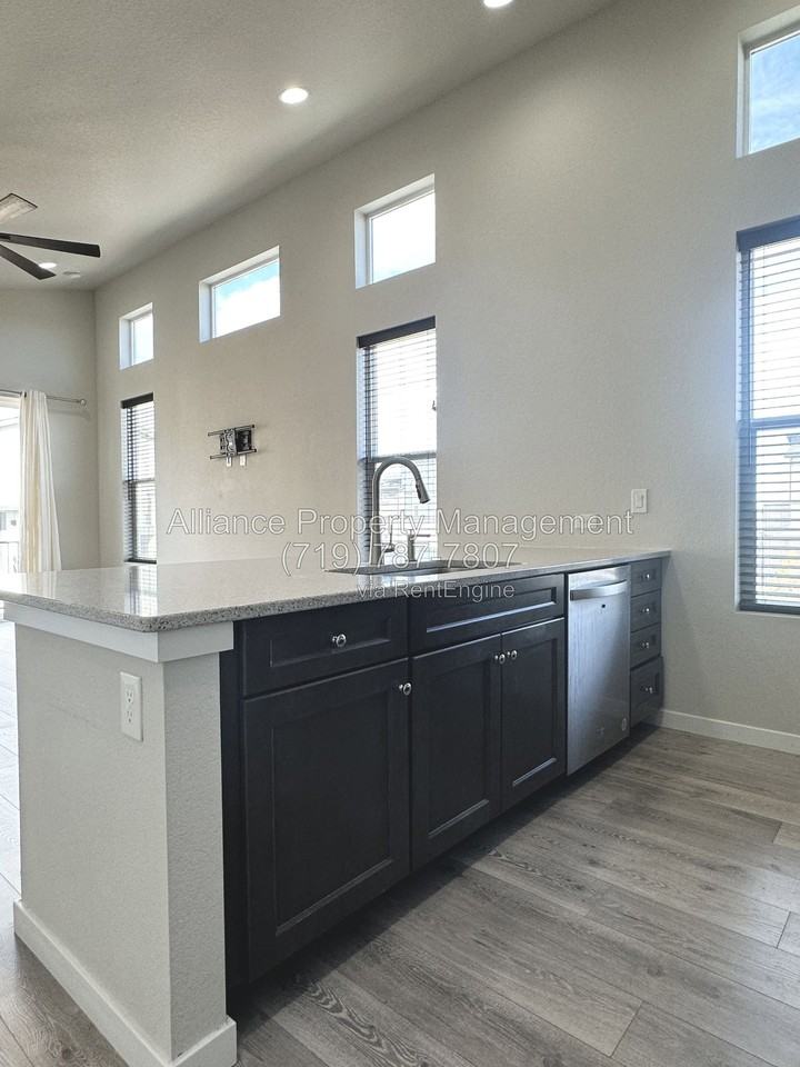 7268 Cracker Jack Hts - Photo 7 of 25