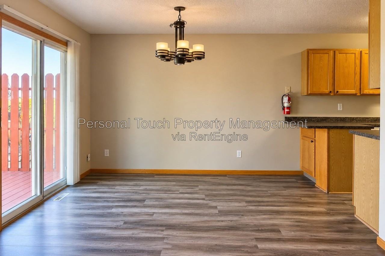 2719 33 1/2 Ave S - Photo 5 of 35