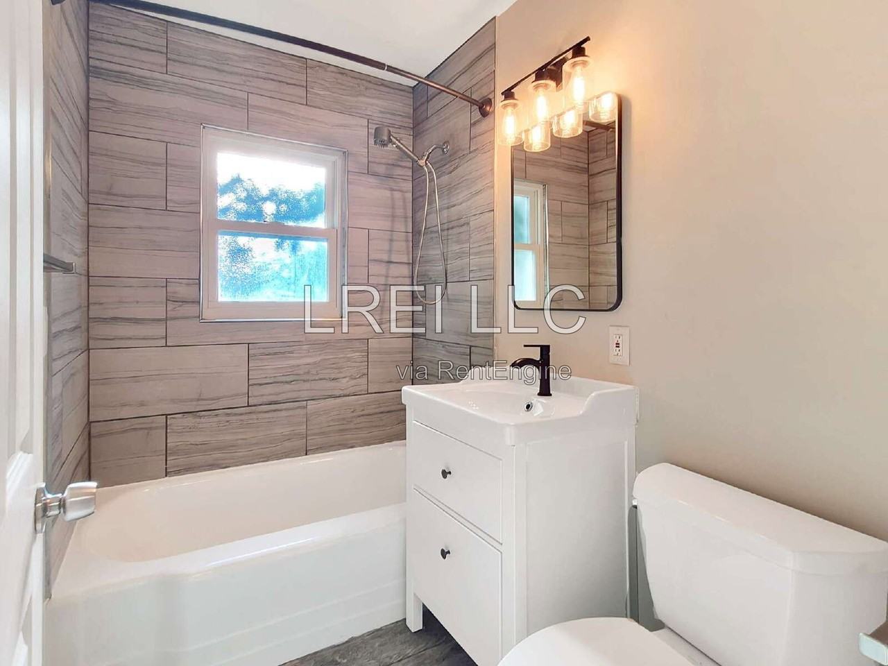 2802 Richland Ave - Photo 4 of 12