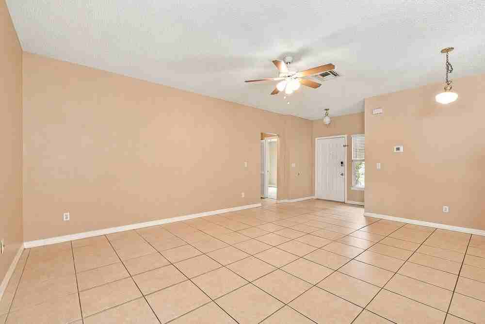 332 Cello Cir - Photo 4 of 16