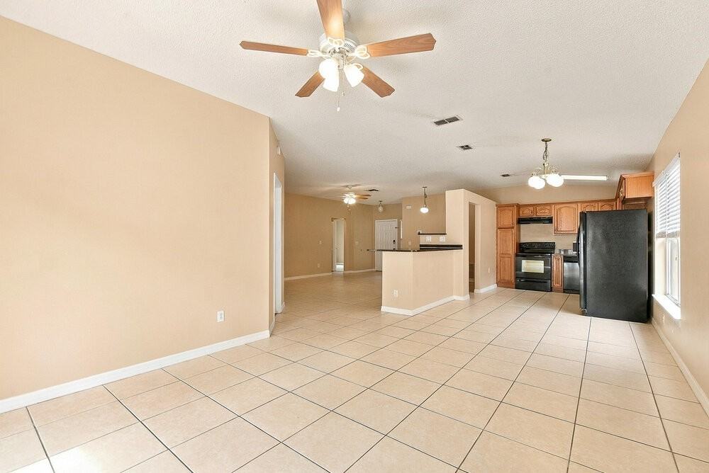 332 Cello Cir - Photo 7 of 16