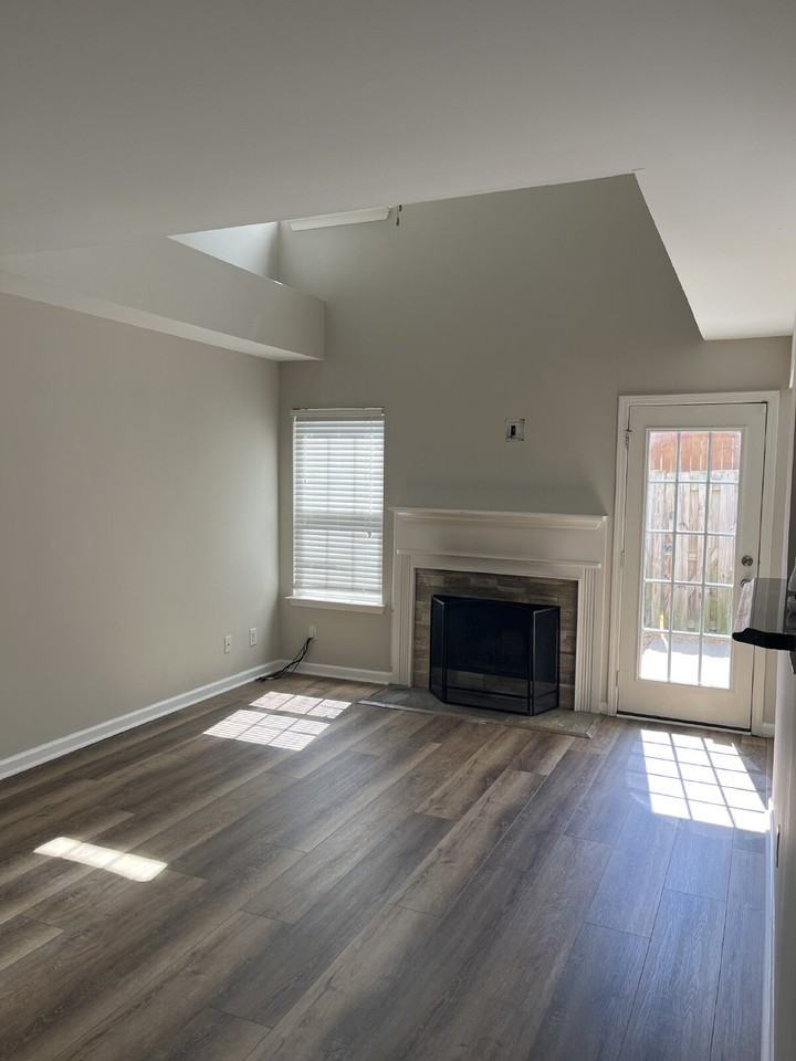 5321 Bayou Dr - Photo 5 of 25