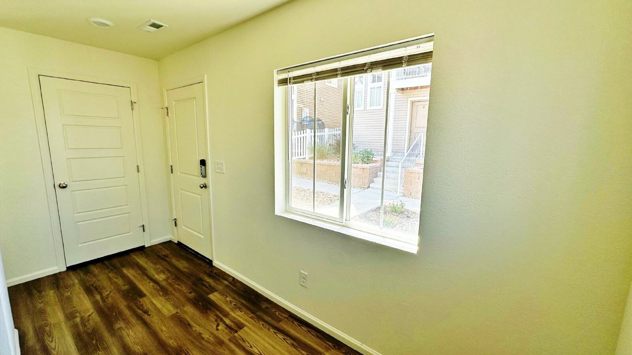 5380 Argonne St - Photo 5 of 25
