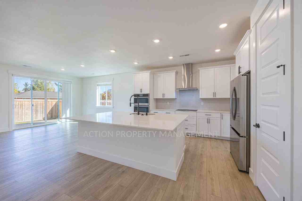 624 Sunbeam Pl - Photo 7 of 25