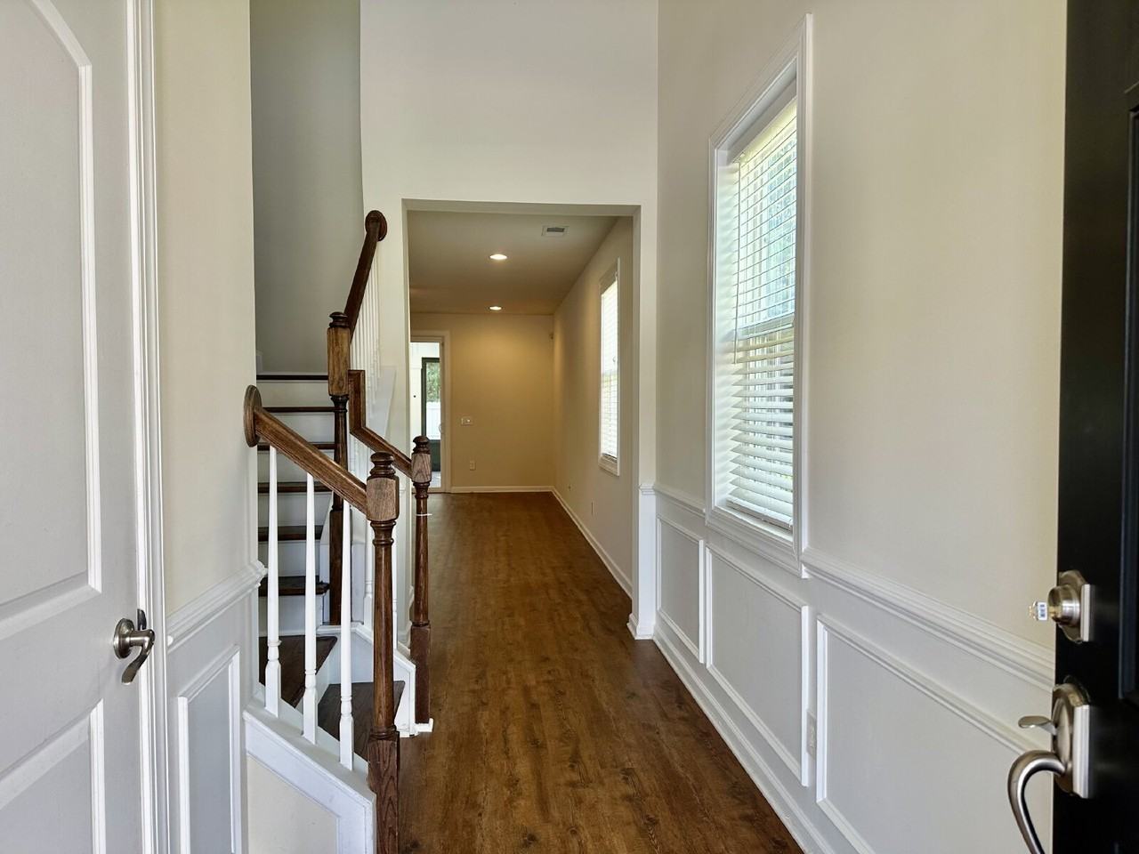 22 Clayton Ct - Photo 3 of 38
