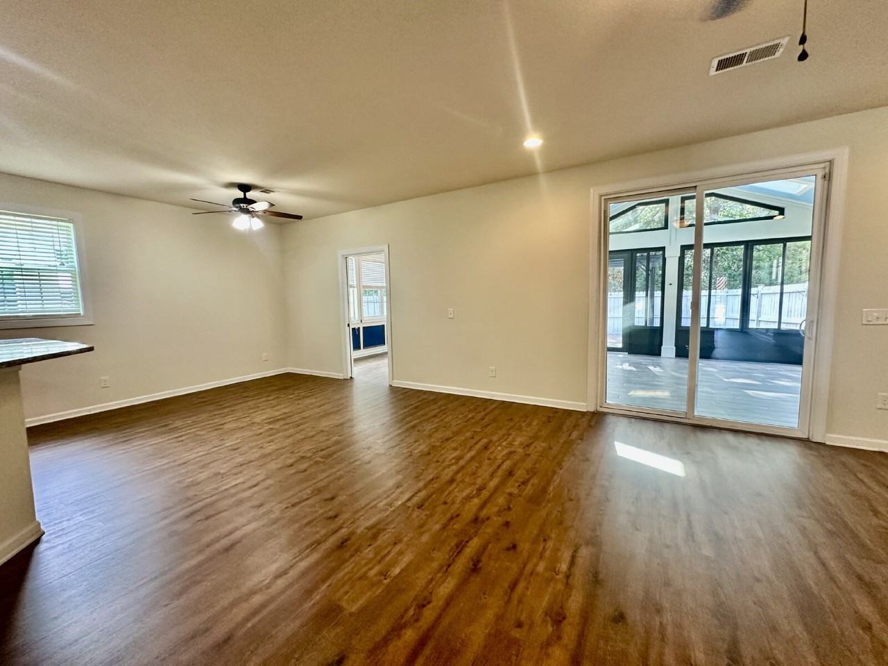22 Clayton Ct - Photo 7 of 38