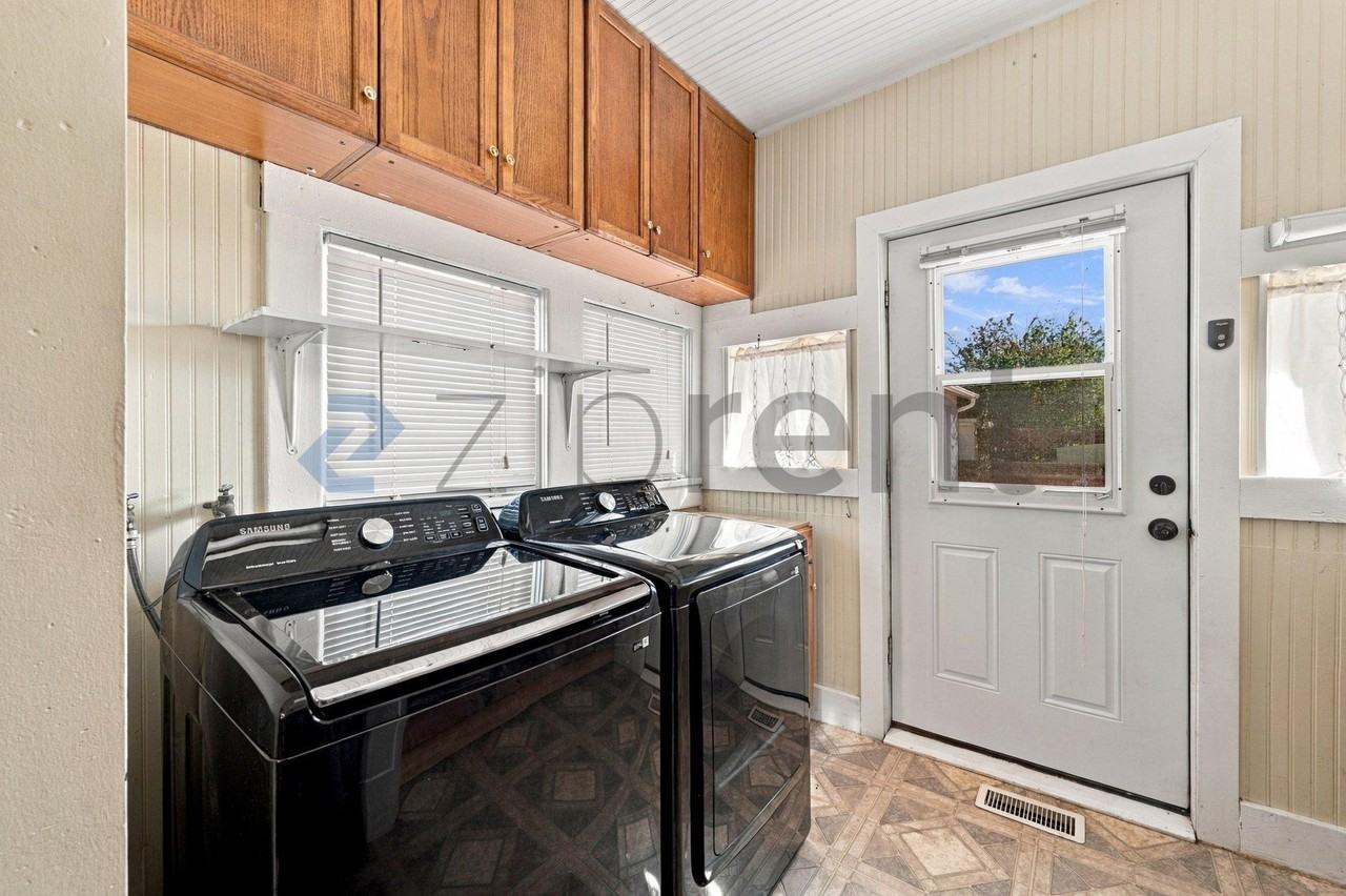 821 Allison Ave - Photo 5 of 33
