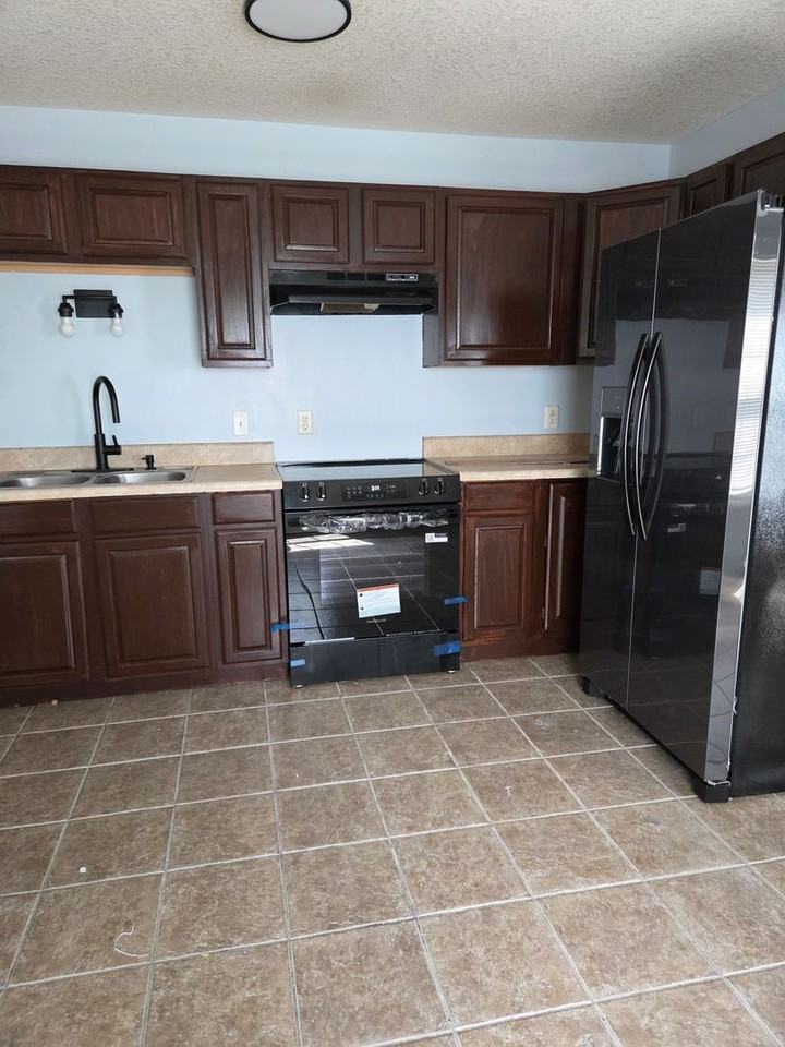 19 Webb Ct Ne - Photo 4 of 13